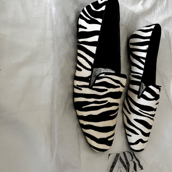 Zara Zebra Print Loafers - Picture 4 of 5